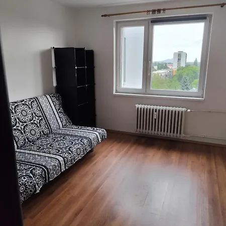Elizabeth Apartment